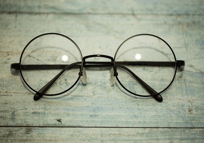 Brýlové obruby, střelecké brýle a irisové clony