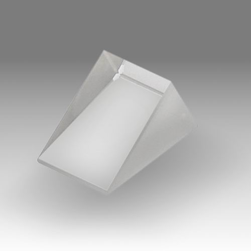 D 704 - Prisms for change of rays direction